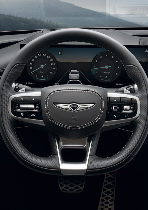 The 27-inch OLED integrated display seen inside G80.